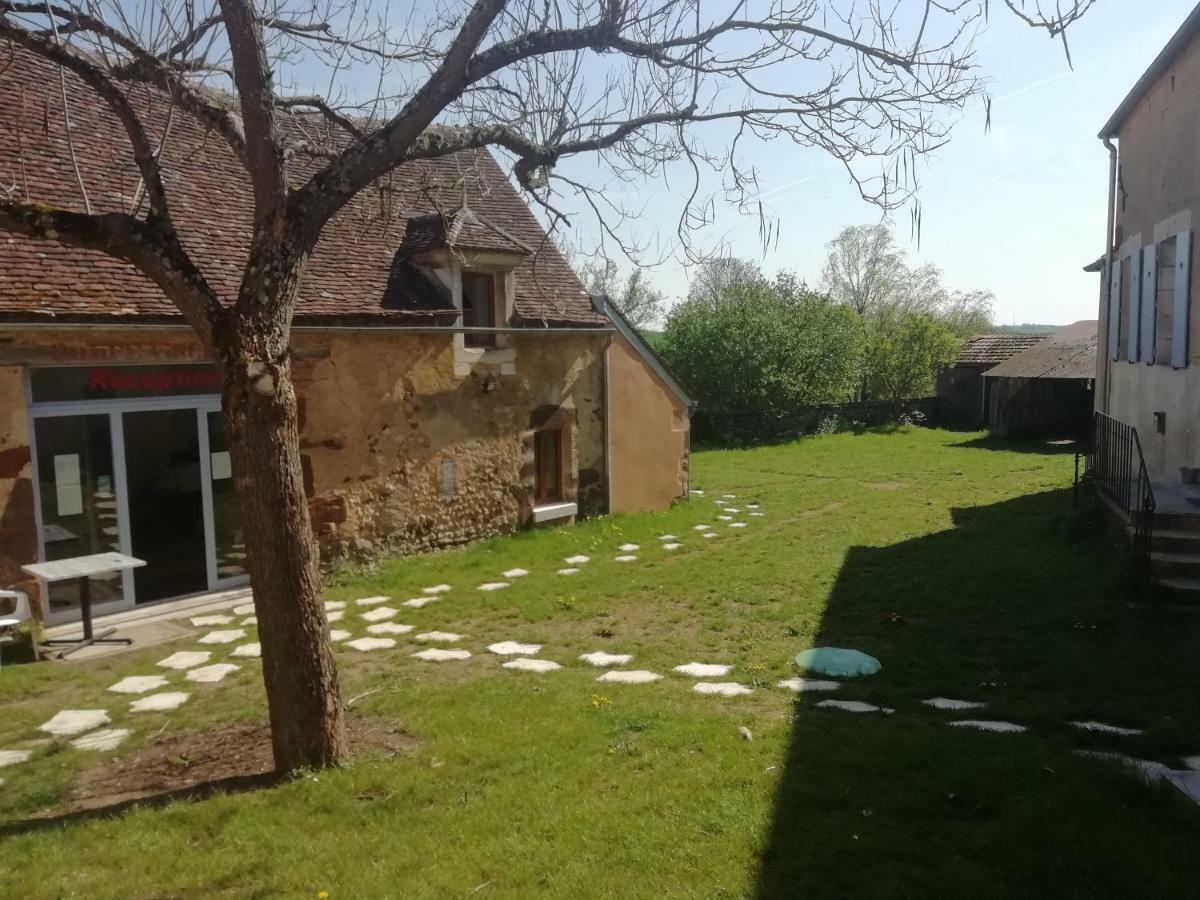 L'Auberge De Treigny Exterior photo