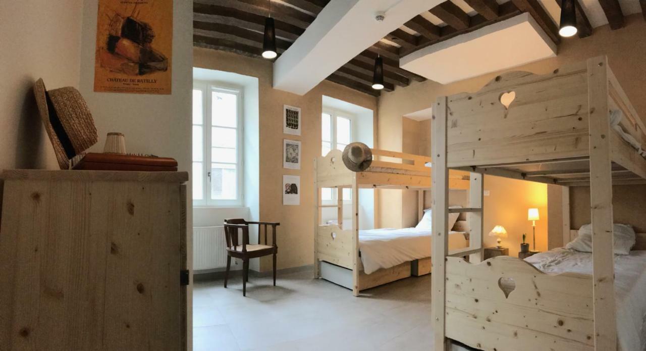 L'Auberge De Treigny Room photo